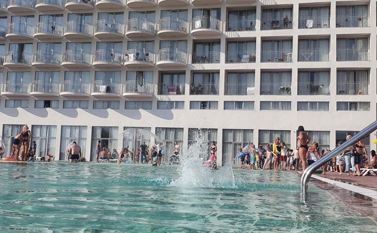 Evropa Hotel Gagra Exterior photo